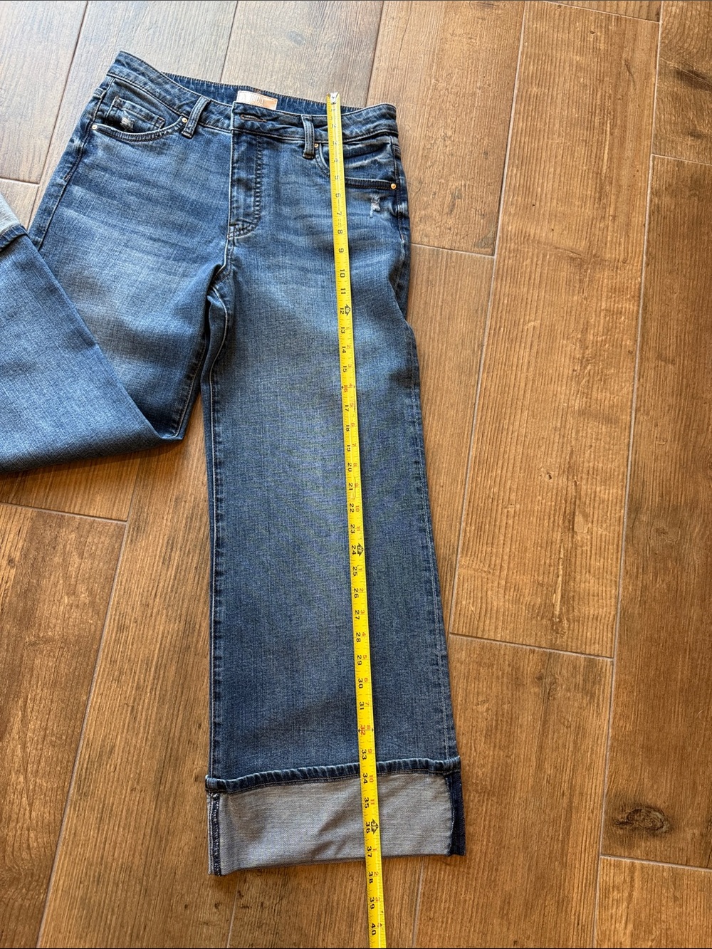 Classic Women's Blue Wide-Leg Jeans - Picture 3 of 6